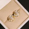 Brincos de Flor de Diamante Incrustados com Pérola Natural Agulha de Prata, Elegantes, Luxo Leve, Sofisticados, Simples, Modernos e Versáteis Venda por Atacado