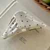 Pinza para el pelo triangular de satén en forma de corazón, Pinza de pelo de alta gama y dulce, Pasador de estilo francés, Pasador de viaje