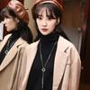 Cadena de suéter digital romana con oblea geométrica para mujer, collar largo con borlas que combinan con todo, directo de fábrica, otoño e invierno, nuevo