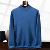 2025 Nueva Camisa Base Versátil de Color Sólido Suéter de Cachemir para Hombre Cuello Redondo Moda Casual Camiseta de Manga Larga