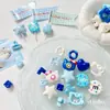[Wangyang] Material e acessório para corrente de celular DIY temático de queijo Hello Kitty pintada de azul e branco em formato de estrela de acrílico