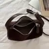 Bolsa cilíndrica vintage de camurça transfronteiriça, design de nicho feminino, bolsa de ombro leve, bolsa transversal, bolsa almofada, atacado personalizado