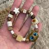 2024 nuevo pulsera de caballo de madera divertido para niños, cachorro de cerámica, pulsera de dibujos animados, nicho, corazón de niña, pulsera de estilo dulce versátil