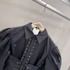 Tops Retro Franceses 2026 Otoño Nueva Moda Versátil Moldeador de Cintura Diseño de Alta Gama Camisa con Cordones para Mujer