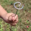 Estacas de metal tipo G para tierra, tela para suelo de jardinería y estacas de gancho para mantillo, clips estabilizadores para malla de control de malezas
