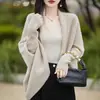 Sentido del diseño 2026 nuevo estilo cárdigan para mujer forma de capullo chal de punto suelto exterior manga murciélago abrigo suéter abrigo moderno