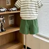 Conjunto Estilo Universitario para Niños 26 Verano Nuevo Camisa de Punto a Rayas con Cuello Polo Manga Corta Pantalones Cortos Verdes para Niños