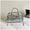 Bolsa Pequeña Cuadrada de Motocicleta Retro 2026 Verano Estilo Nuevo Simple Remache Bolso de Mano para Mujer Bolso Cruzado de Hombro Único de Moda para Mujer