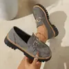 Zapatos Mocasines de Mujer Talla Grande Estilo Británico Comercio Exterior Modelo Nuevo Otoño 2026 Gamuza Tacón Grueso Hebilla de Herradura Suela Gruesa