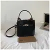 2026 Novo Estilo Bolsa Kelly Pequena Feminina Mori Fofa Tendência Super Quente Nicho Ombro Único Portátil Bolsa Transversal para o Dia a Dia