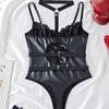 7183 Nuevo Traje Enterizo Sexy de Moda de Encaje con Empalme de Cuero PU de Amazon para una Figura Adelgazante con Recortes