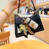 Porta-Moedas Chaveiro Cilíndrico de Ouro Puro 999 Cavalo do Zodíaco Pingente para Cordão de Celular Presente para Eventos Corporativos Atacado