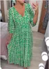 Novo Vestido Feminino Super Fada Decote V Floral 2024 Vestido de Praia para Férias na Beira-Mar Vestido Longo Solto com Estampa Digital