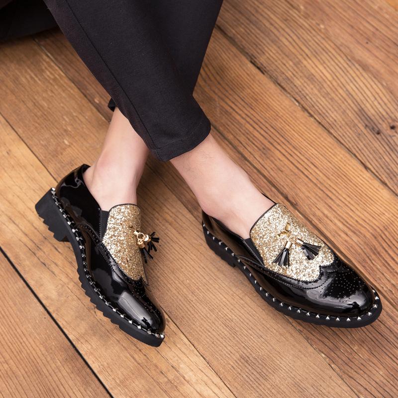 男士尖头一脚蹬皮鞋