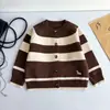 Nuevo Cardigan de Moda Rayado para Niños y Niñas de Primavera y Otoño, Caballo Bordado, Cardigan Raglán Elegante y Versátil
