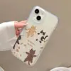 Funda para iPhone 17 Pro Max, Apple 16 Pro, con diseño de gato jugando de la mano, funda de teléfono mate con agujeros grandes para el 17