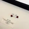 Aretes de Bola de Pelo con Lazo Rojo Ankora para Nochevieja, Exquisitos Retro, Simples, de Gama Alta y Versátiles, Pendientes Elegantes