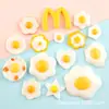 Funda de Teléfono con Pegamento Cremoso y Juguetes de Comida Realistas, Accesorios de Resina de Huevo Frito y Huevo Pochado, Accesorios para el Cabello DIY, Imanes para Nevera al por Mayor