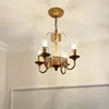Candelabro de cristal estilo francés, estilo rústico europeo y americano, lujo ligero, adecuado para dormitorios, villas, salas de estar y comedores, con un efecto de vela vintage