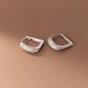 Aretes Nalan de Plata Esterlina S925 con Diamantes en Forma de D Estilo Ins Diseño de Lujo Accesible Joyería Elegante para la Oreja para Mujeres M03449