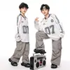 Conjunto Infantil Moderno de Street Dance Calças Cargo para Meninos Estilo Hip-Hop de Rua Elegante Moderno Marca Roupa de Performance
