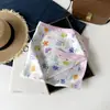 Lenço de Seda Quadrado com Flores Doces Frescas Lenço Quadrado Artístico Decorativo para Cabeça Feminino Lenço Quadrado de Seda com Toque de Luxo Estilo Fino Atacado