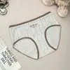 Ropa interior nueva de algodón estampada, entrepierna de algodón puro para mujer, entrepierna antibacteriana, hipoalergénica y transpirable, calzones tipo triángulo para mujer al por mayor