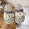 Pantuflas infantiles 2026 otoño e invierno nuevo estilo para niñas, pantuflas casuales de interior con lazo, cómodas y versátiles, pantuflas perezosas para exteriores