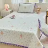 Cobertor de Cama de Lã de Leite Espessado Conjunto de Três Peças Outono e Inverno Estilo Renda Quente Lençol Antiderrapante Capa de Colchão Capa Kang Atacado