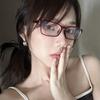 Gafas Rojas Cuadradas Estilo Japonés Montura Pequeña para Cara Redonda Adelgazantes Luz Azul Antirreflejante Look Liso Miopía Oficina Estilo Bruja