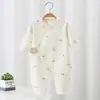 Envío Gratis Ropa de Mariposa para Recién Nacidos Tipo A de Algodón Puro Estilo para Todo el Año 0-6 Meses Mono para Bebé Pantalones Harem para Bebé Recién Nacido