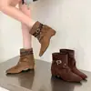 2026 Novas Botas Curtas Estilo Francês Outono Inverno Salto Escondido Temperamento Botas de Tornozelo Emagrecimento Feminino Botas para Barra da Calça Ocidental Botas Martin