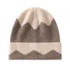 Gorro de invierno versátil, cálido y elegante para mujer, con diseño de punto grueso, patrón de jacquard y bloques de color, sin ala y con textura similar al cachemir.