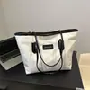 Bolso Tote de Gran Capacidad Color Contrastante para Mujer 2024 Nuevo Moderno de Moda Nicho de Alta Gama Bolso de Hombro Bolso de Mano para Viajar
