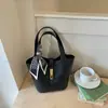 Bolsas Femininas de Nicho Shuai Mi 2026 Verão Nova Bolsinha de Mão Casual Estilosa Bolsa Tote Cesta Bolsa Balde