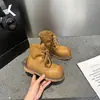 Botas de Cano Curto com Salto Grosso Estilo Francês Outono 2026 Femininas Sola Grossa Botas Martin Femininas Botas Cool Estilo de Rua para Motociclista Calçados Modernos para Estudantes
