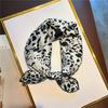 Bufanda estilo coreano, pequeña bufanda cuadrada, bufanda de satén de imitación de seda, 50 cm, bufanda con estampado de leopardo, bufanda estilo occidental, bufanda de nuevo estilo