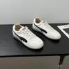 Zapatillas de entrenamiento alemanas de suela blanda para mujer, nuevo modelo primavera-verano 2026, zapatillas casual con cordones y punta redonda, zapatillas de plataforma versátiles y transpirables