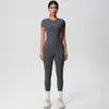 Conjunto deportivo de dos piezas para mujer, pantalones deportivos de tiro alto, ajustados, manga corta, estilo 'scrub' europeo y americano, para yoga
