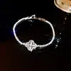Pulseira Versátil de Malha de Metal Entrelaçada em Estilo Minimalista com um Toque de Luxo Leve e de Alta Qualidade, Acessório de Mão Elegante e na Moda