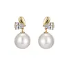 Brincos de Pérola em Forma de Coração com Cravação de Diamantes Novo Estilo, Design Elegante de Nicho, Brincos da Moda Tendência, Brincos de Luxo Leve e de Alta Qualidade para Mulheres
