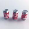 Latas pequeñas modelo de tienda de conveniencia de supermercado escena de micro paisajismo accesorios de diseño resina simulación botella pequeña tridimensional