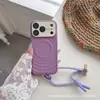 Funda protectora magnética de color caramelo con diseño de ola contrastante, adecuada para iPhone 18 Pro Max, con cordón creativo, funda para teléfono Apple 18