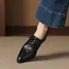 ¡Calidad de Chengdu, lujo ligero, zapatos hechos a mano de alta gama en liquidación! Zapatos de una sola pieza de piel de vacuno de grano completo lavada, punta fina de 3 cm, para todas las estaciones.