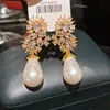 Brincos de Flor de Gota d'Água de Zircônia com Pérolas Luxuosos para Banquete e Casamento Brincos de Luxo Leve High-End