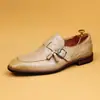 Nuevos Zapatos Monje con Patrón de Cocodrilo para Hombre de Verano, Piel de Vaca de Primera Capa, Hebilla de Borla Retro Británica, Zapatos de Cuero Casual de Negocios