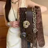 Cinturón Ancho Marrón con Remaches para Mujer Estilo Desierto Americano, Adecuado para Jeans, con Borlas Estilo Western