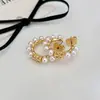 Nuevos Pendientes Perla Forma de C Serie T, Pendientes Elegantes y Suaves Estilo Letra, Pendientes Versátiles de Lujo Ligero de Moda para el Día a Día
