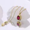 Colar de Zircônia Colorida de Henna para Mulheres, Estilo Retro de Luxo Leve Europeu e Americano, Pingente de Colar Transfronteiriço Ins de Metal, Fabricante em Estoque