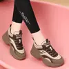 Zapatillas de papá de suela blanda, nueva colección de otoño 2026, zapatillas casual versátiles, suela gruesa, que aumentan la altura, zapatos de mujer, zapatos para viajar